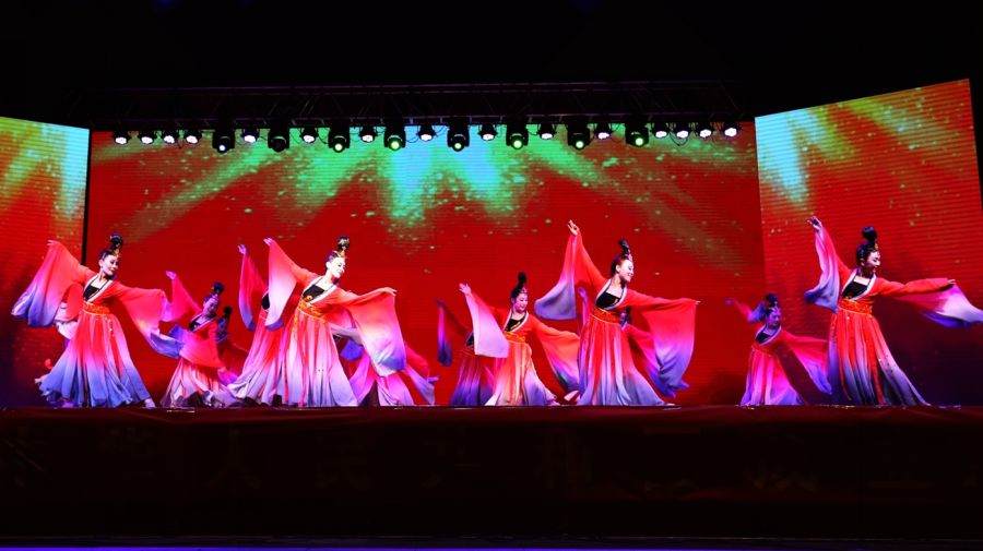 舞出风采舞蹈队,舞出风采健身队