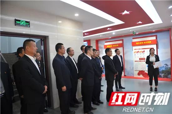 张家界全景夜景视频,张家界夜景灯光秀视频