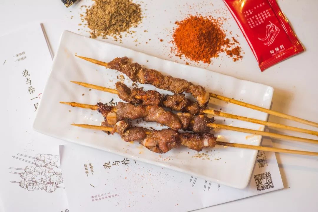 吾悦广场10元烧烤,吾悦烤鱿鱼10块钱9串