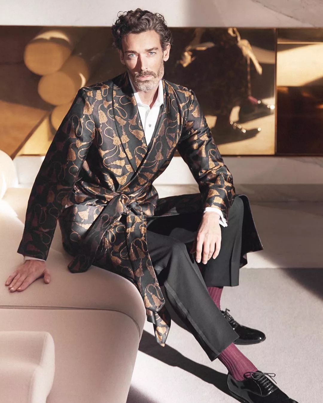 一双骚袜，男人品位升级第1步｜基本款