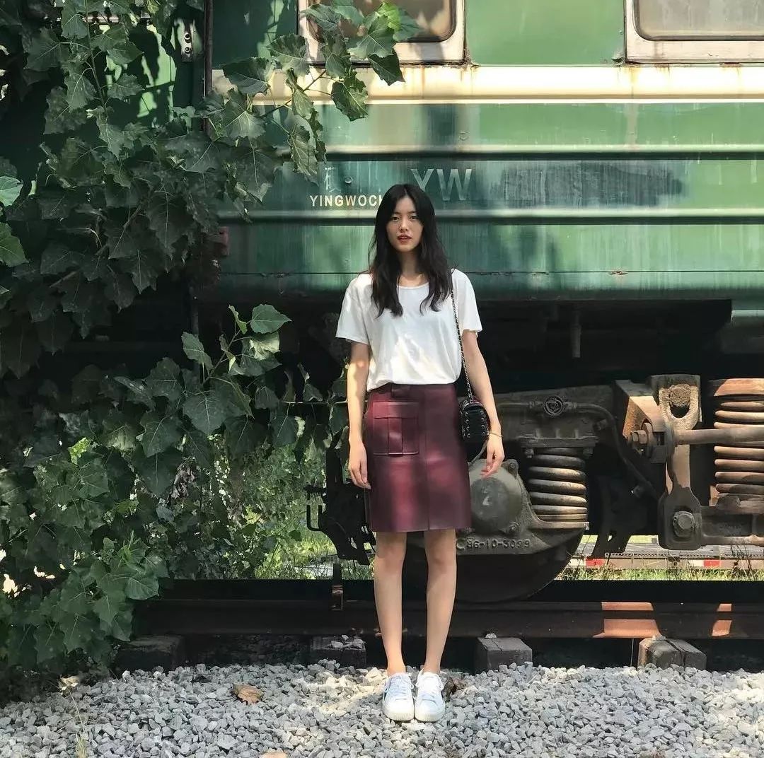 骨架大高个子女生怎么穿搭,肩宽骨架大胖妹妹怎么穿