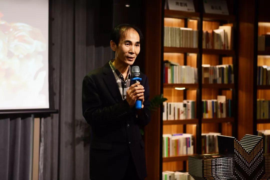 鸡血玉稀世珍品,桂林鸡血玉是否有收藏价值