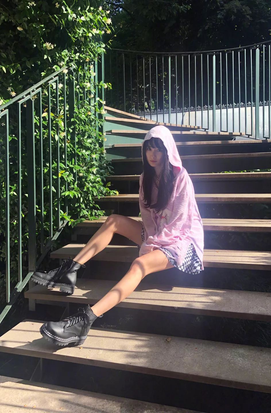 拯救腿粗,马丁靴怎么选择显腿小又年轻