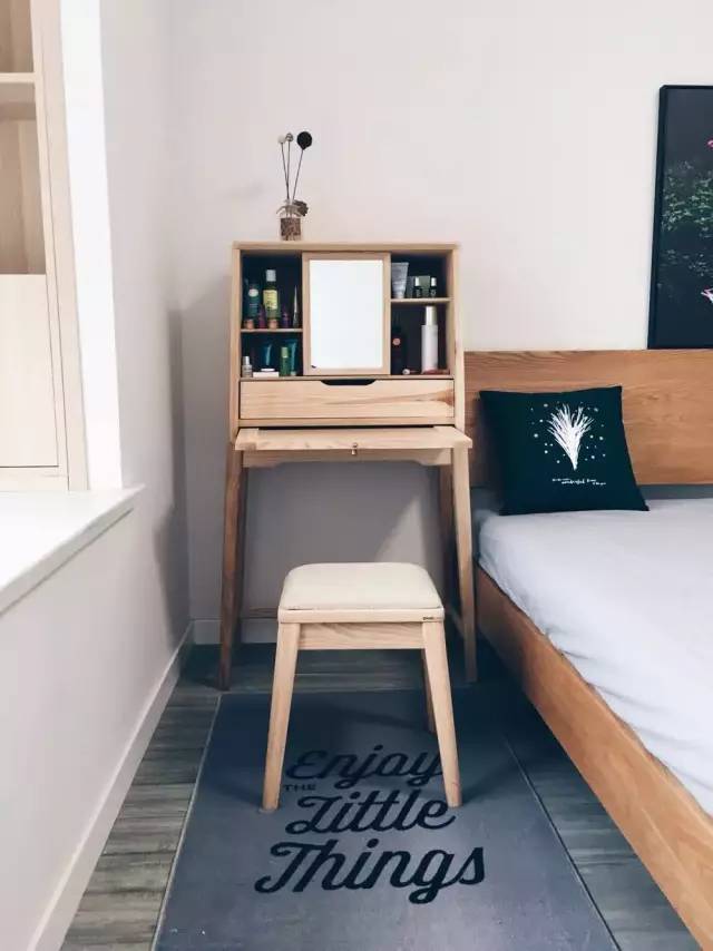 真皮沙发脏了用什么清洗最好,请问一下白色沙发脏了怎样清理