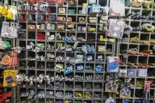 瑞士*刀军**算个屁！能顶半个工具箱的男人掌心玩物，竟有10种用途