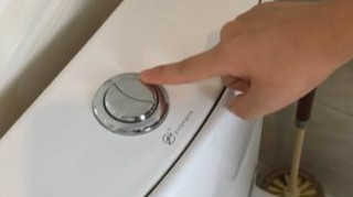 马桶按钮一大一小什么意思,马桶两个按钮的正确使用方法