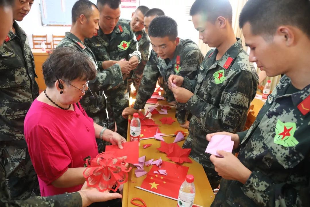 【祖国，我用忠诚祝福您】就像当年的红军——*警武**湖北省总队黄冈支队印象