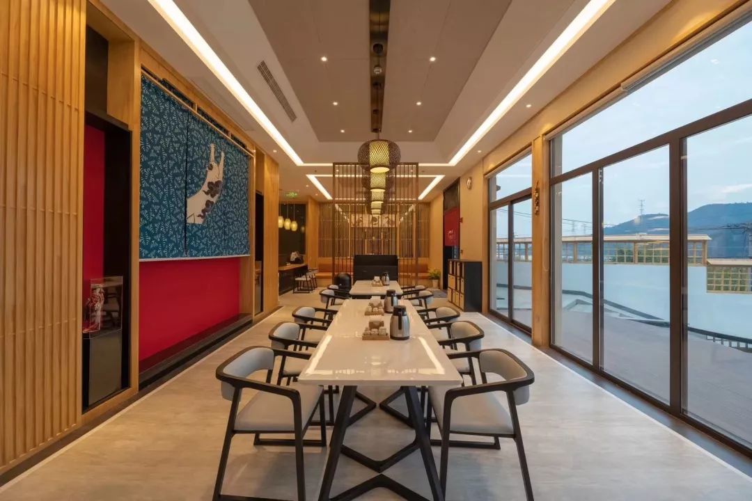 人均200一日游,100元一晚自驾游民宿