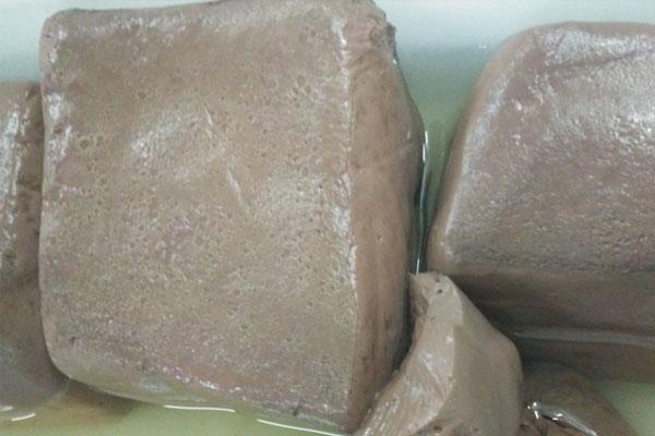 吃完猪血黑便还有呕吐,吃了猪血大便黑是排毒吗