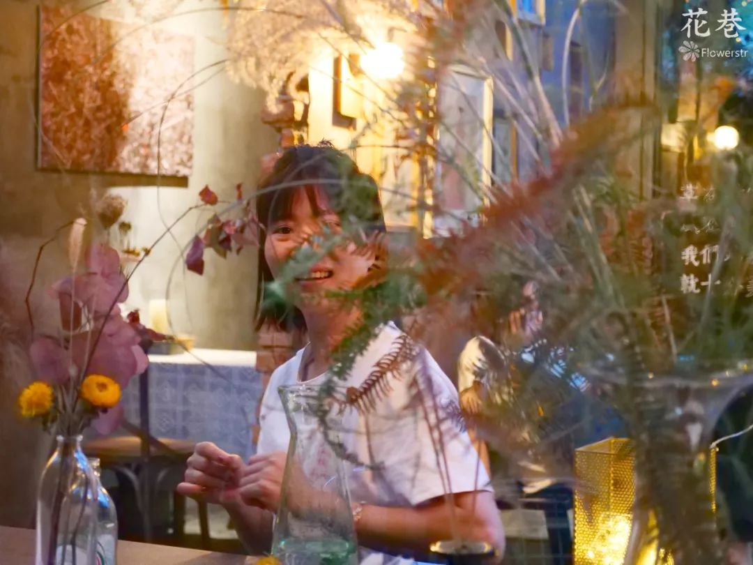 北漂七年,她回泉州开了一家能喝酒的花店