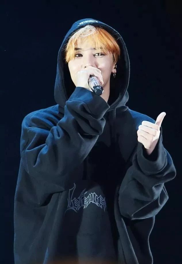 权志龙退伍后都在干什么,退伍后的权志龙做了些什么