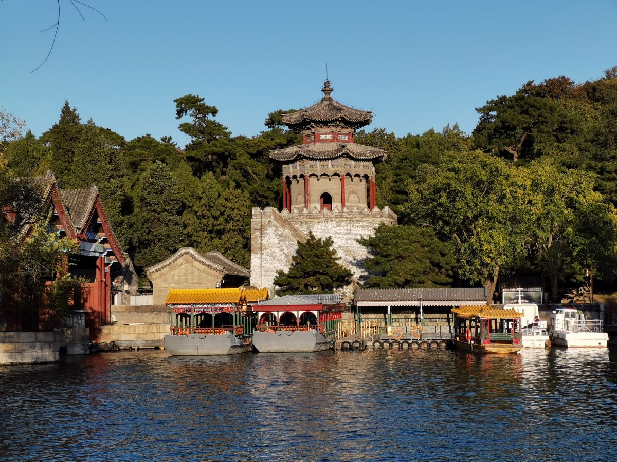 huaweimate30pro摄像头更换,huaweimate30pro后置摄像头不聚焦