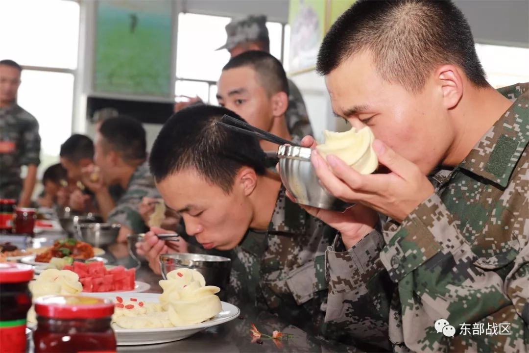 新兵下连伙食是什么,新兵连真实的伙食