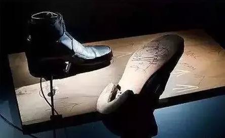 迈克尔杰克逊反重力倾斜mtv原版,杰克逊太空步45度前倾原理