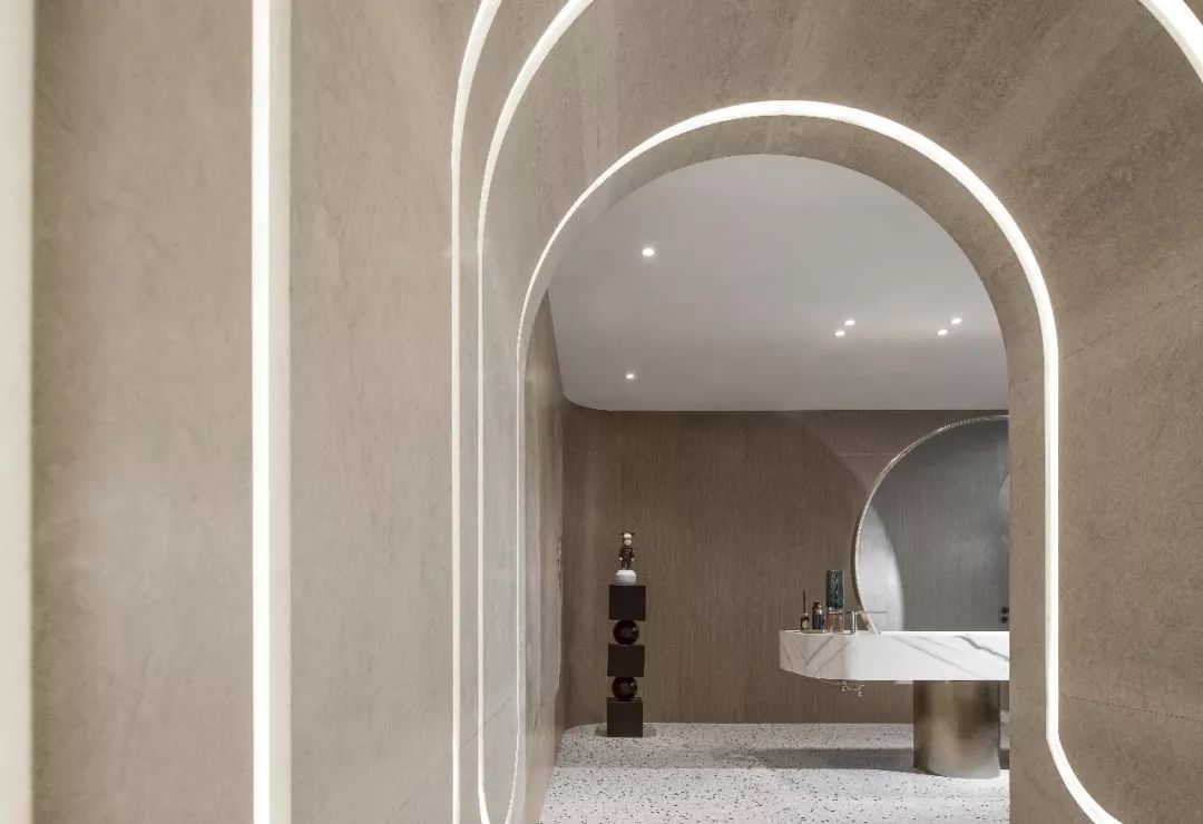 1000㎡展示中心：兔子先生的奇幻梦境