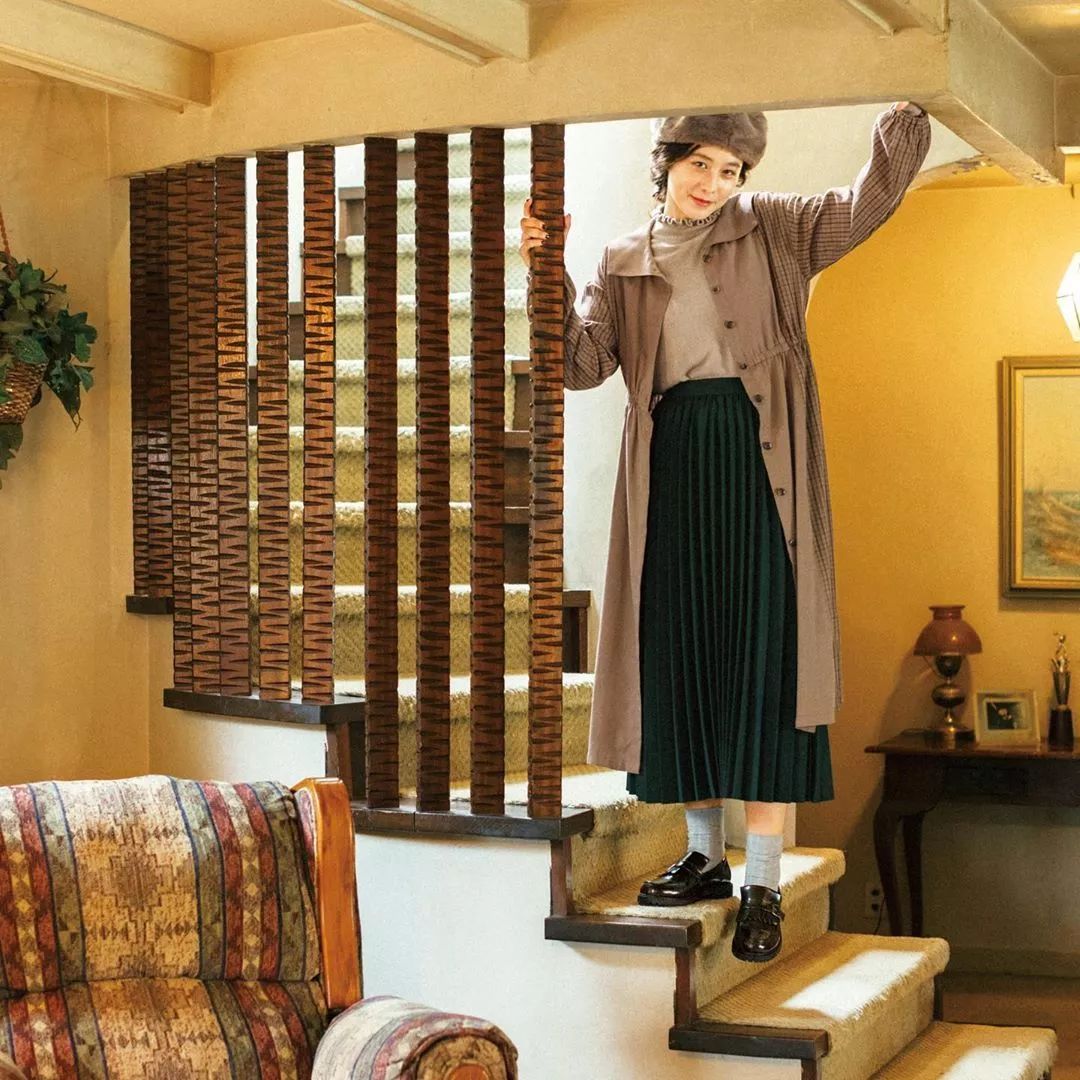 日杂少女改变风格,复古森女文艺优雅穿搭