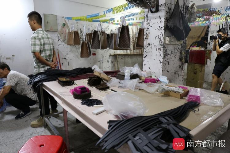 假LV、假香奈儿广州城中村制作卖往阿联酋!成本两百能卖几万