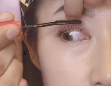 五官扁平怎么画出混血的感觉,菱形脸混血妆容教程