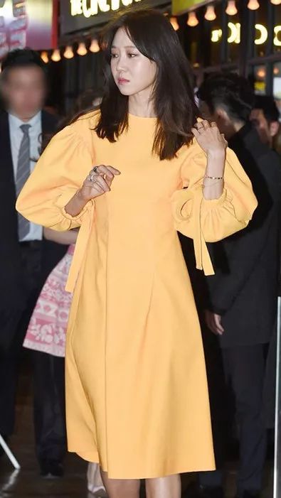 欧阳娜娜的名牌包包,欧阳娜娜的平价包包