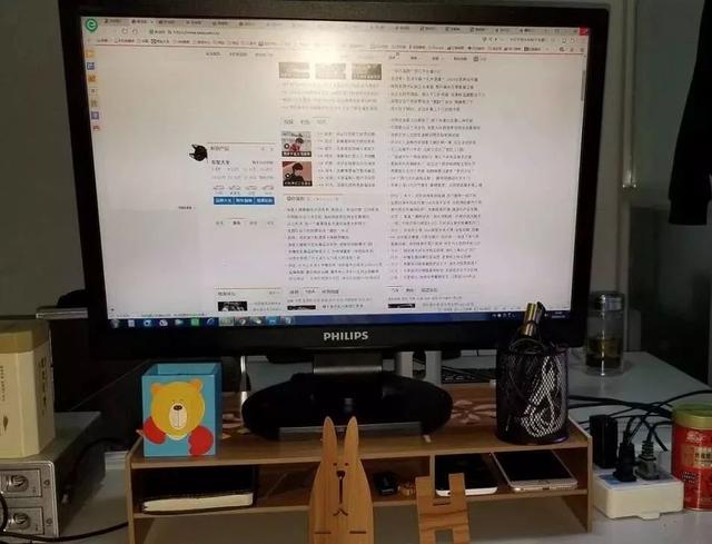 为什么把显示器垫高了眼睛不舒服,有没有必要把电脑显示屏垫高