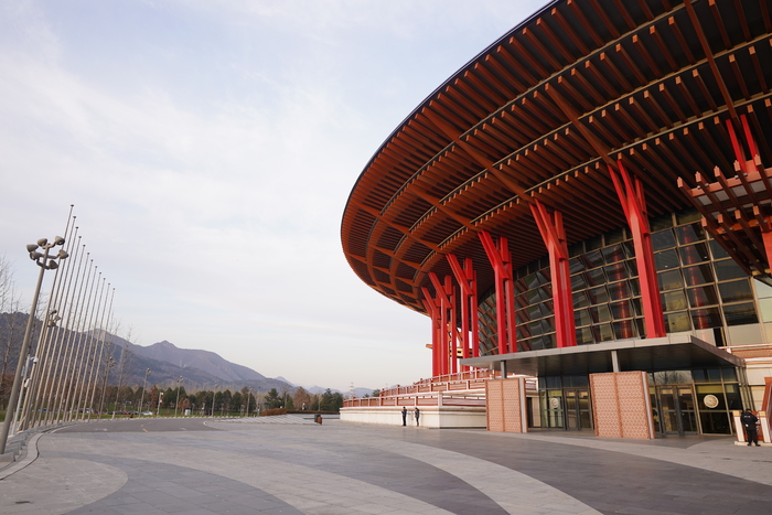 腾龙24mmf2.8定焦镜头视频测试,腾龙最新e卡口镜头