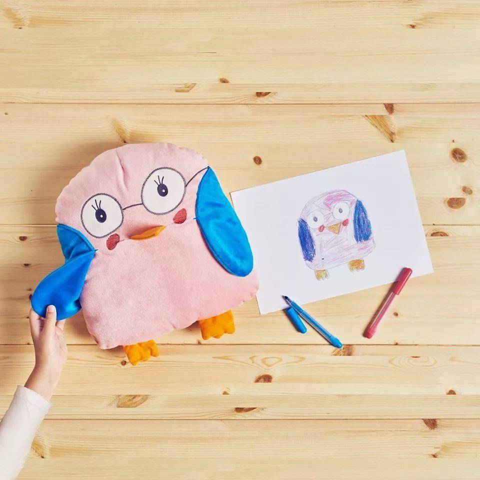 宜家请小朋友们设计了一堆「蠢」玩具，试图骗我生孩子