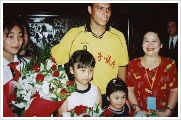 金嗓子喉宝骗局揭秘,金嗓子喉宝江佩珍