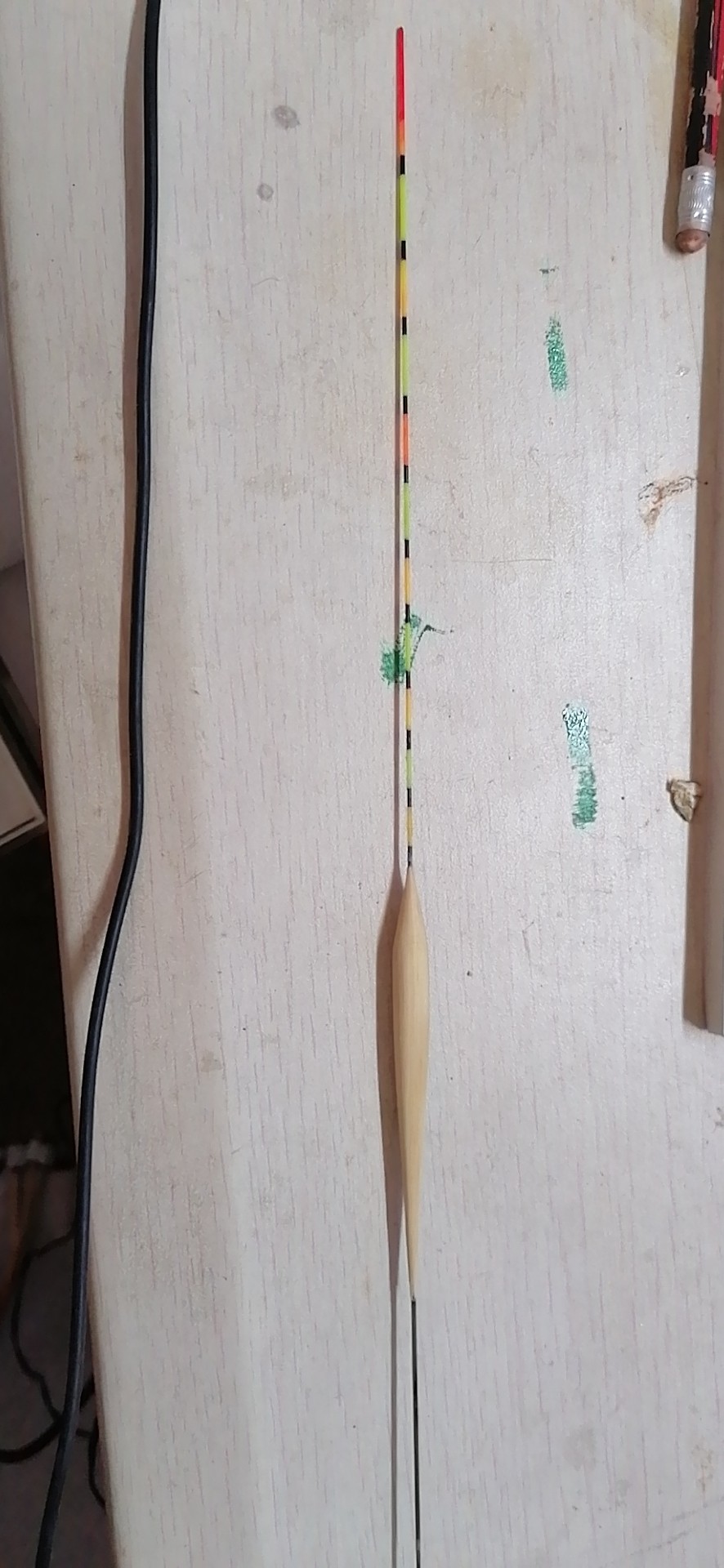 新手钓鱼选漂明白这几点,新手钓鱼从选钓竿开始