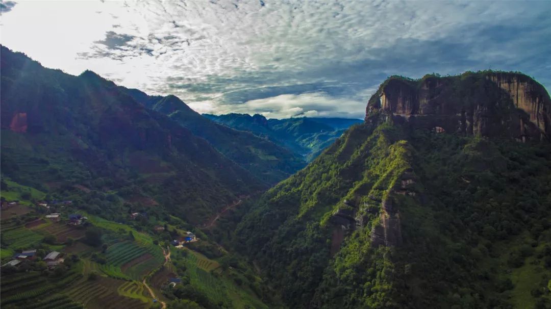 关于一张去丽江的旅游图,100张丽江照片