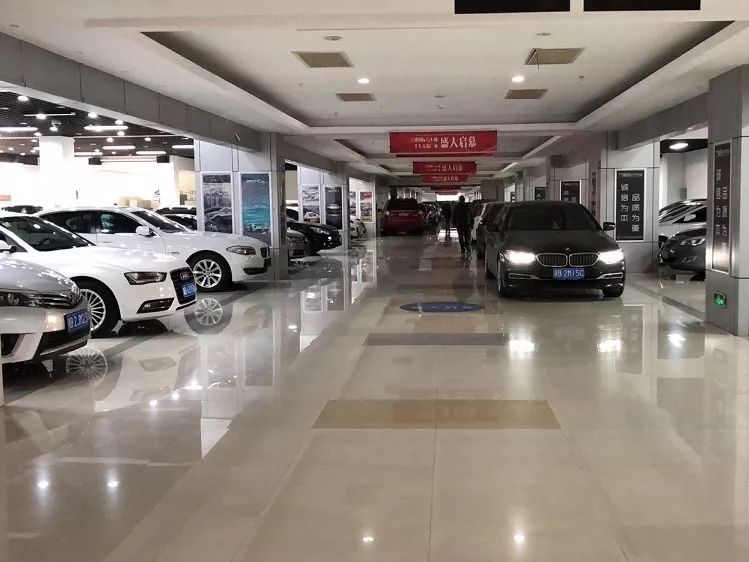 新能源汽车换个电瓶到底要多少,新能源汽车电池去哪里换比较便宜