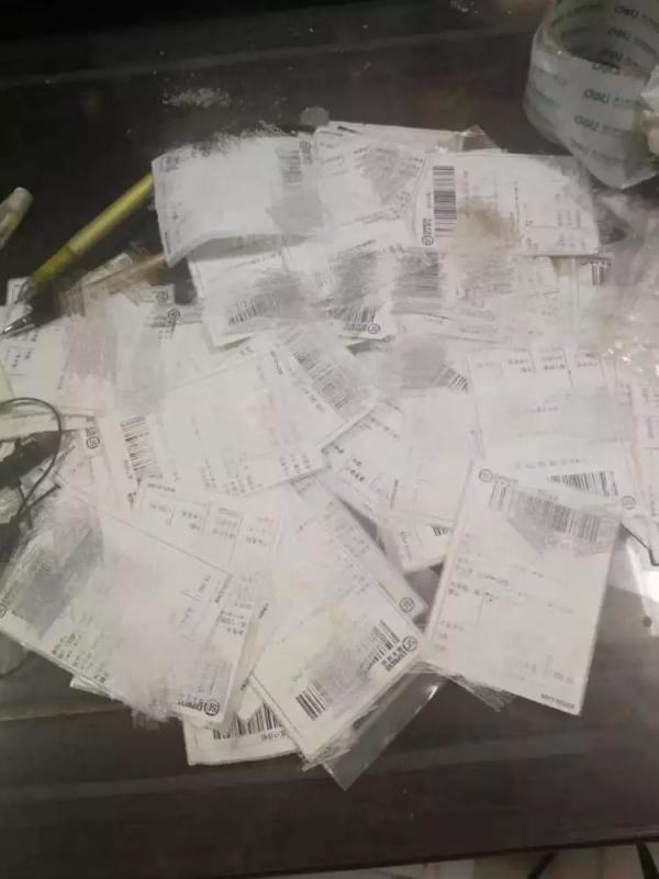 整个加工厨房全是血渍和污渍！胎盘直接烘干制成胶囊出售，隔着屏幕看吐了