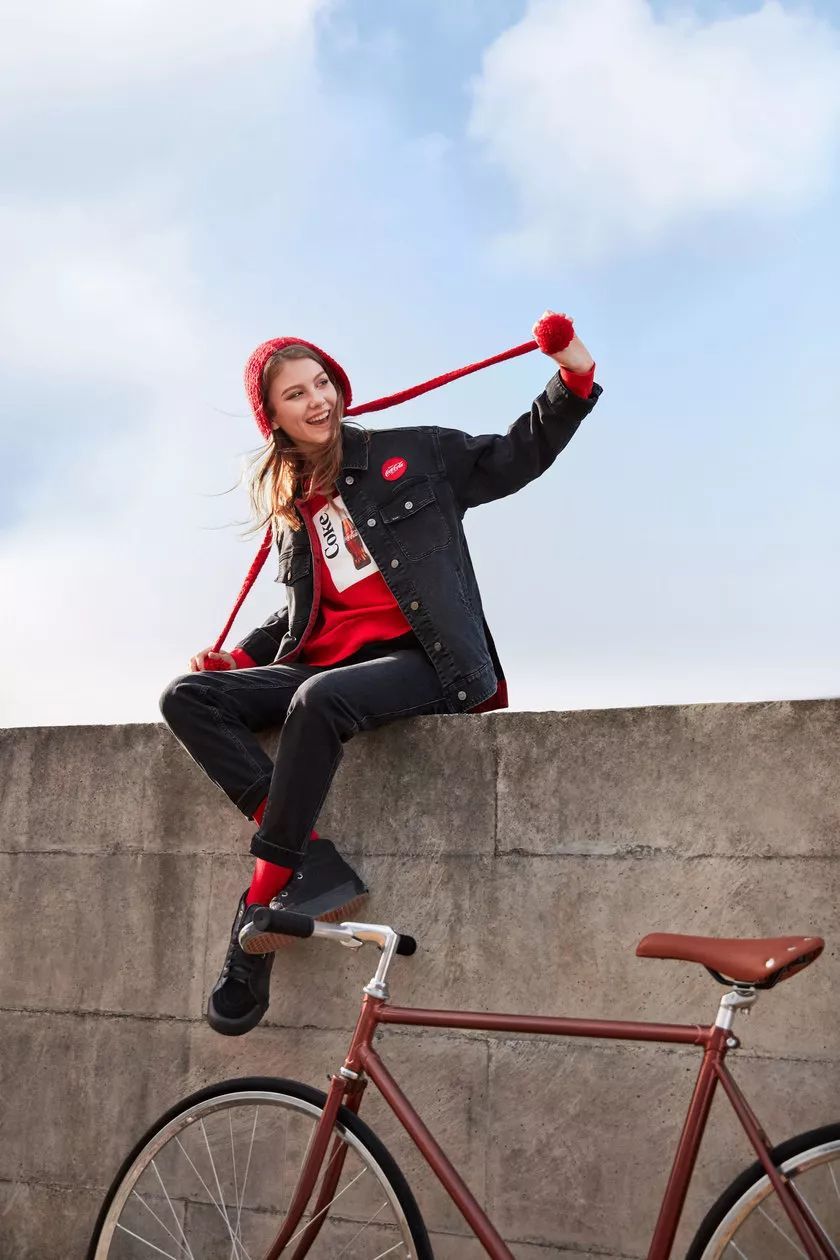 可口可乐新联名,lv腰带联名