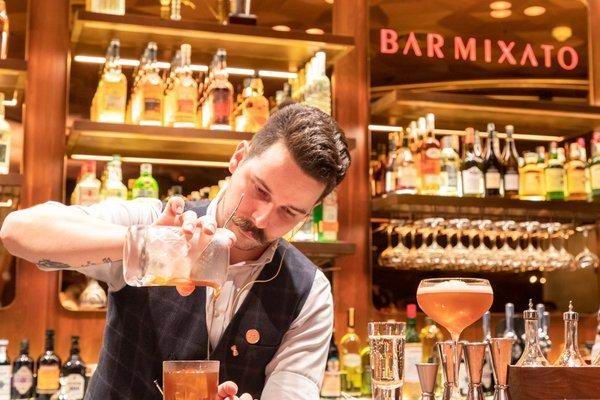 好酒吧，让你的年末小聚更有趣