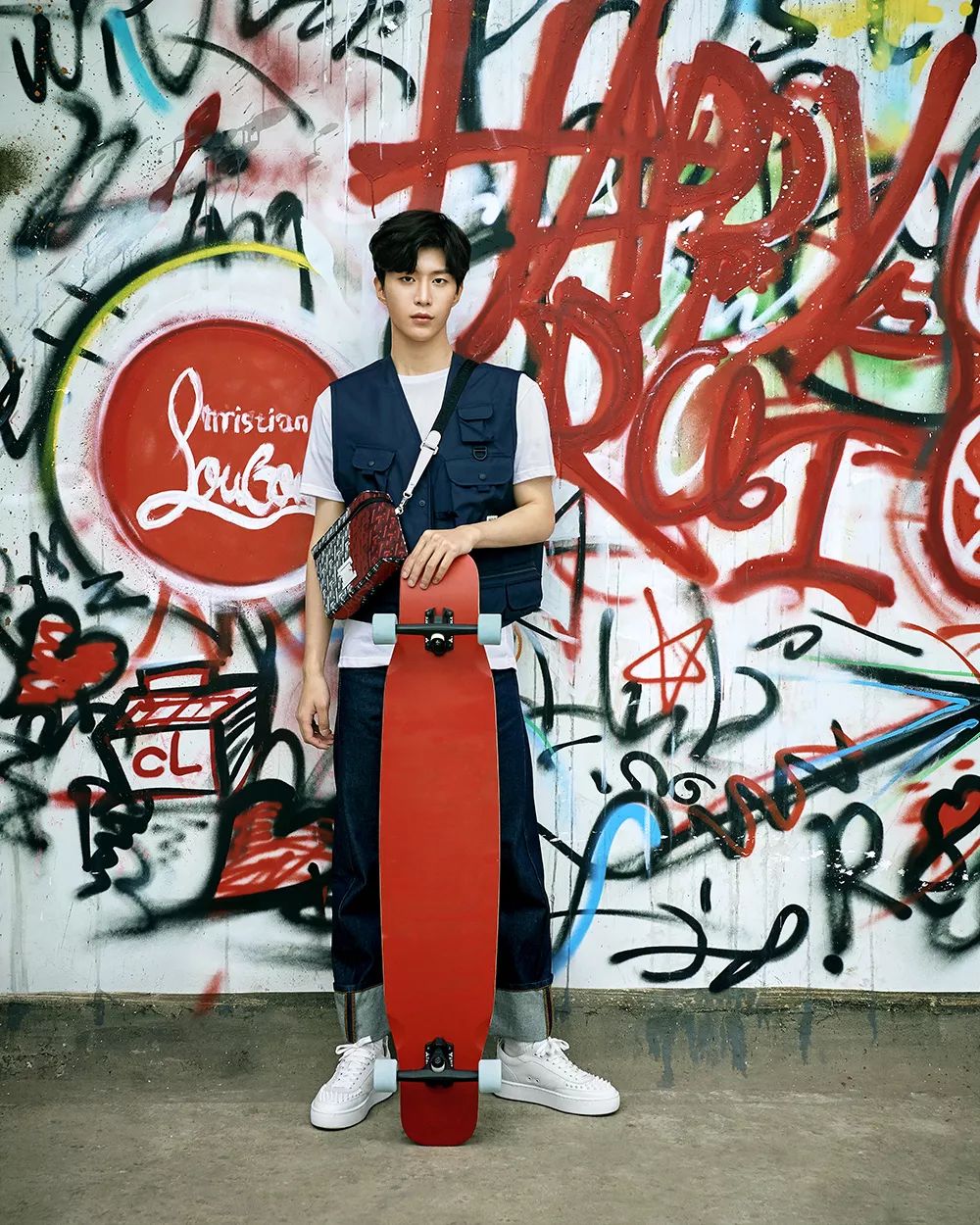 范丞丞同款运动鞋和王菲的“一见钟情”能否让你动心？