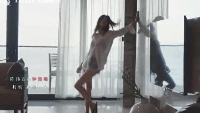 陈伟霆钟楚曦一见钟情,钟楚曦陈伟霆cp动图