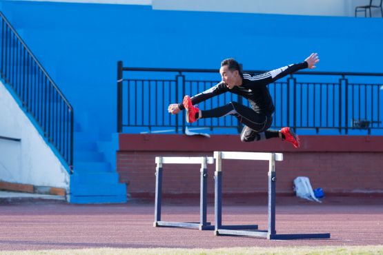 体育老师秀跳远绝活,盘点体育老师的独门绝技