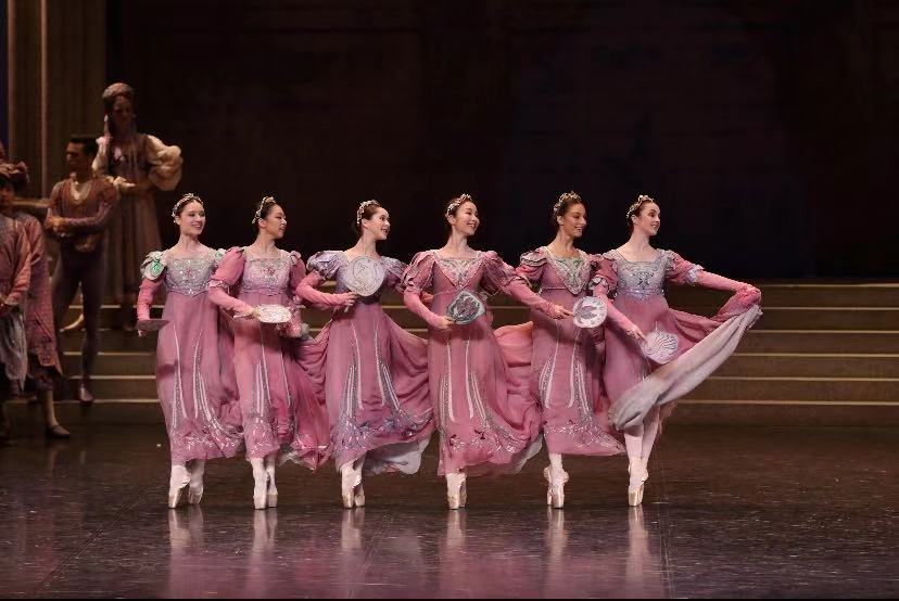 方家骏丨展现舞蹈的所有可能从打破“不可能”开始