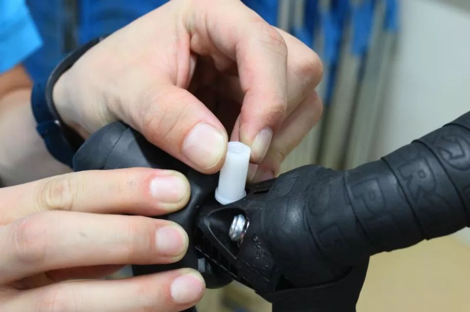 维修油压碟刹大概多少钱,油压碟刹怎么自己换油