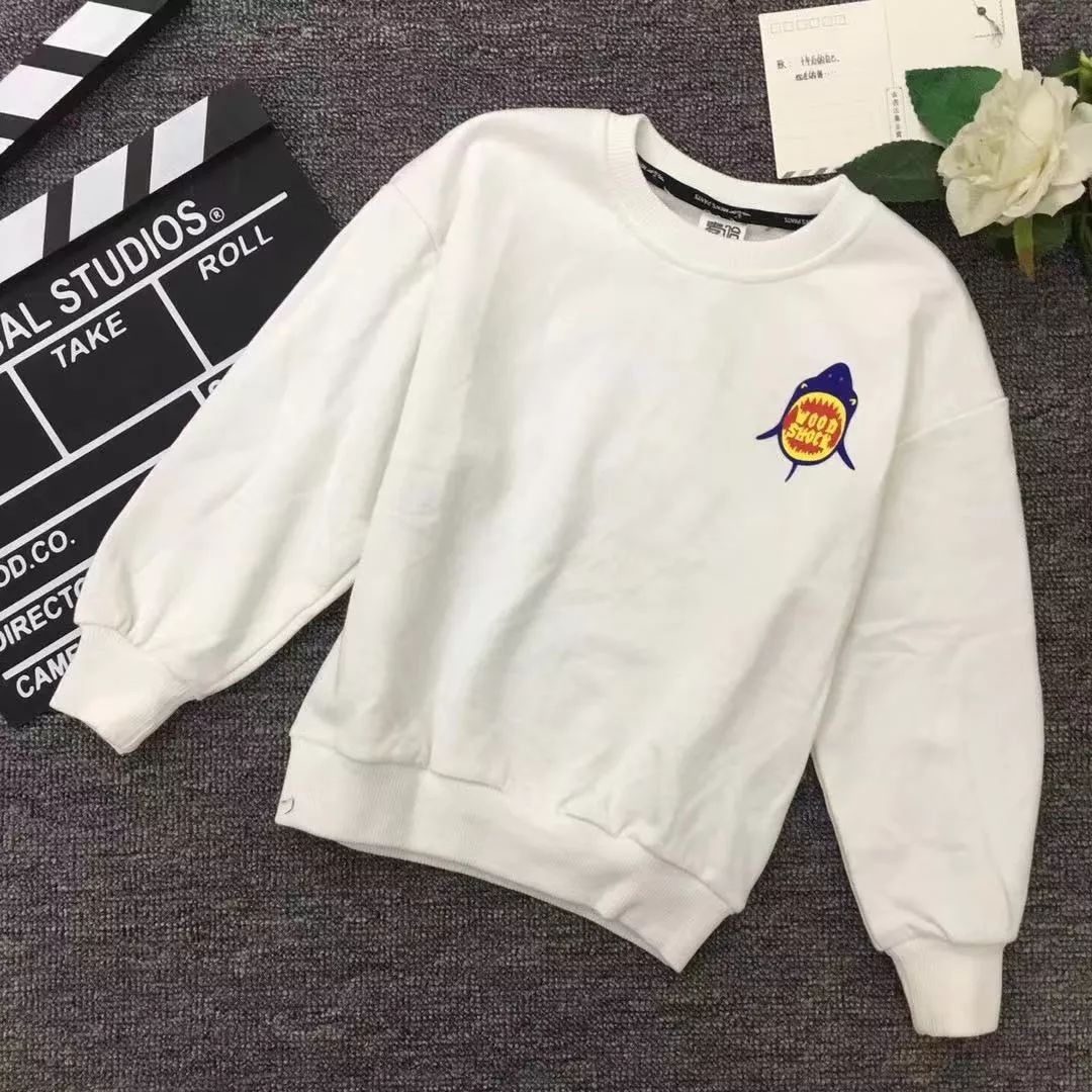 品牌羽绒服工厂99清仓,番禺南村羽绒服厂家清仓