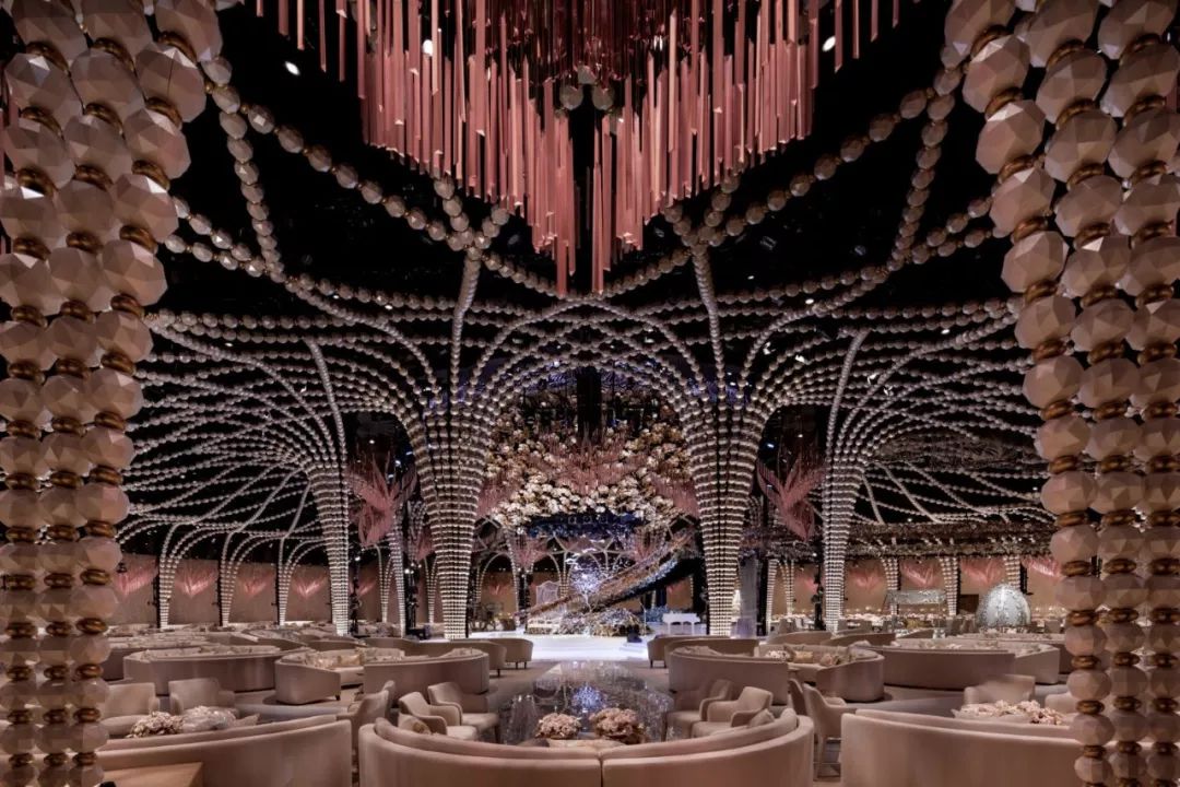 前院办婚礼后院摆酒席,这才是婚礼真正应该有的样子