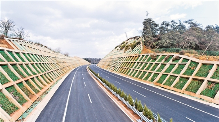 云南高速出行情况,云南两条高速公路通车