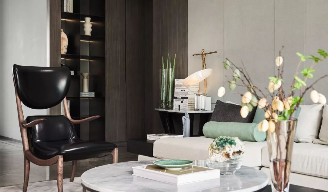 低调平实的叙事向度，于日常生活拾趣