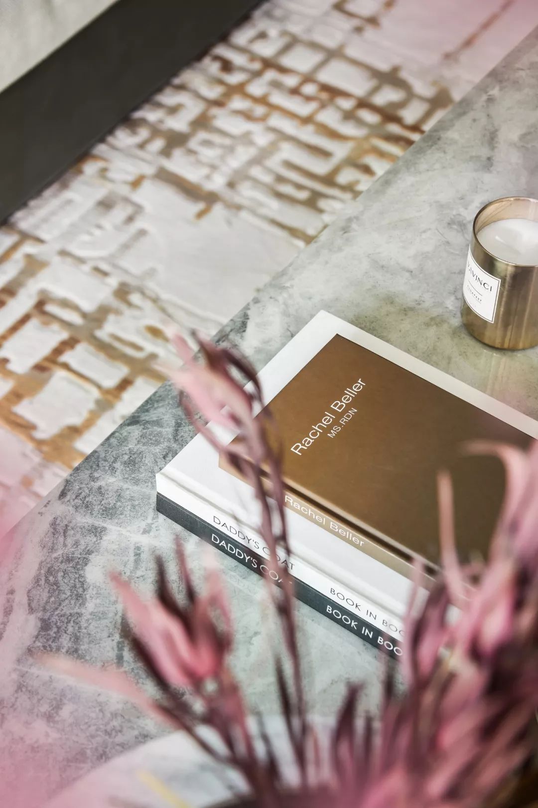 低调平实的叙事向度，于日常生活拾趣