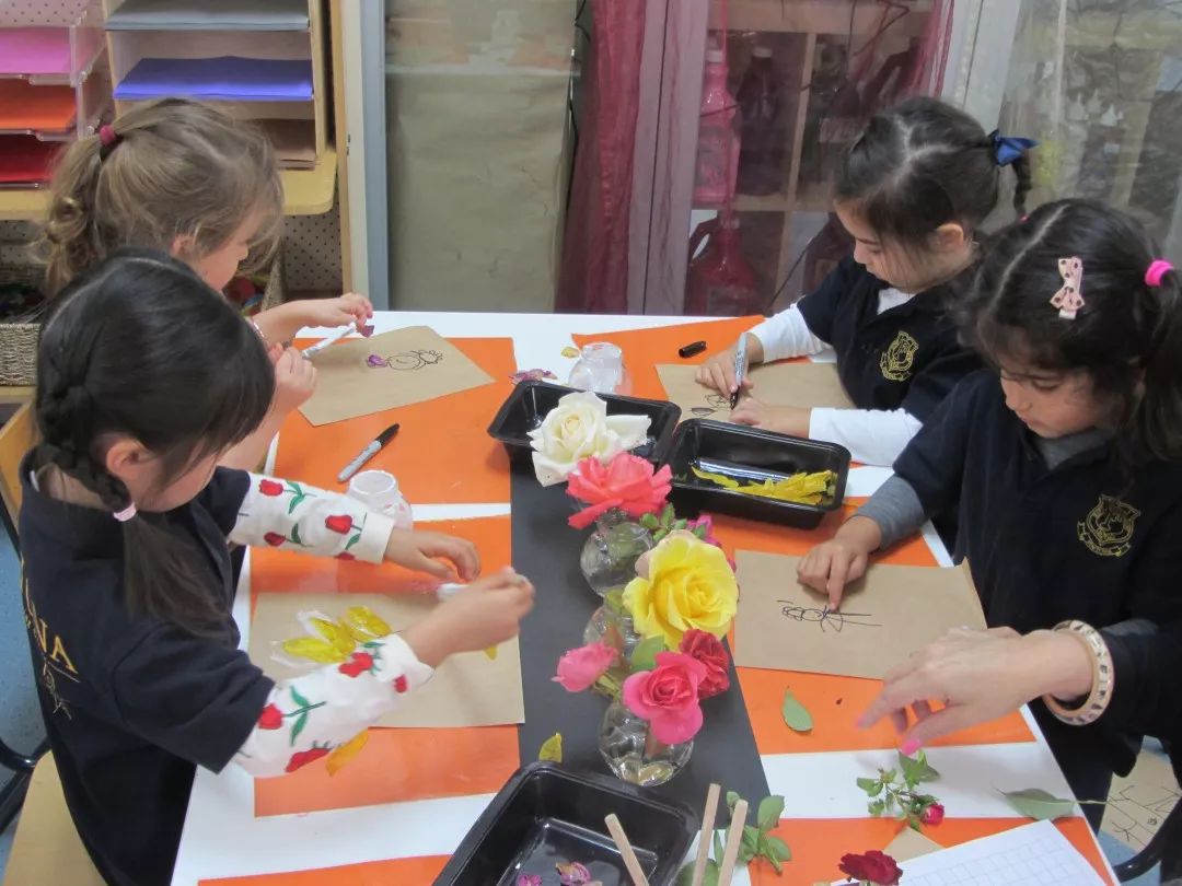 小朋友玩什么小游戏不花钱,童年的小游戏并且能赚钱