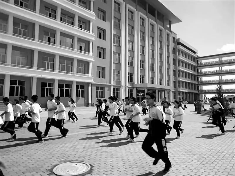 奔向衡水“精神特区”：省际迁徙的高考生