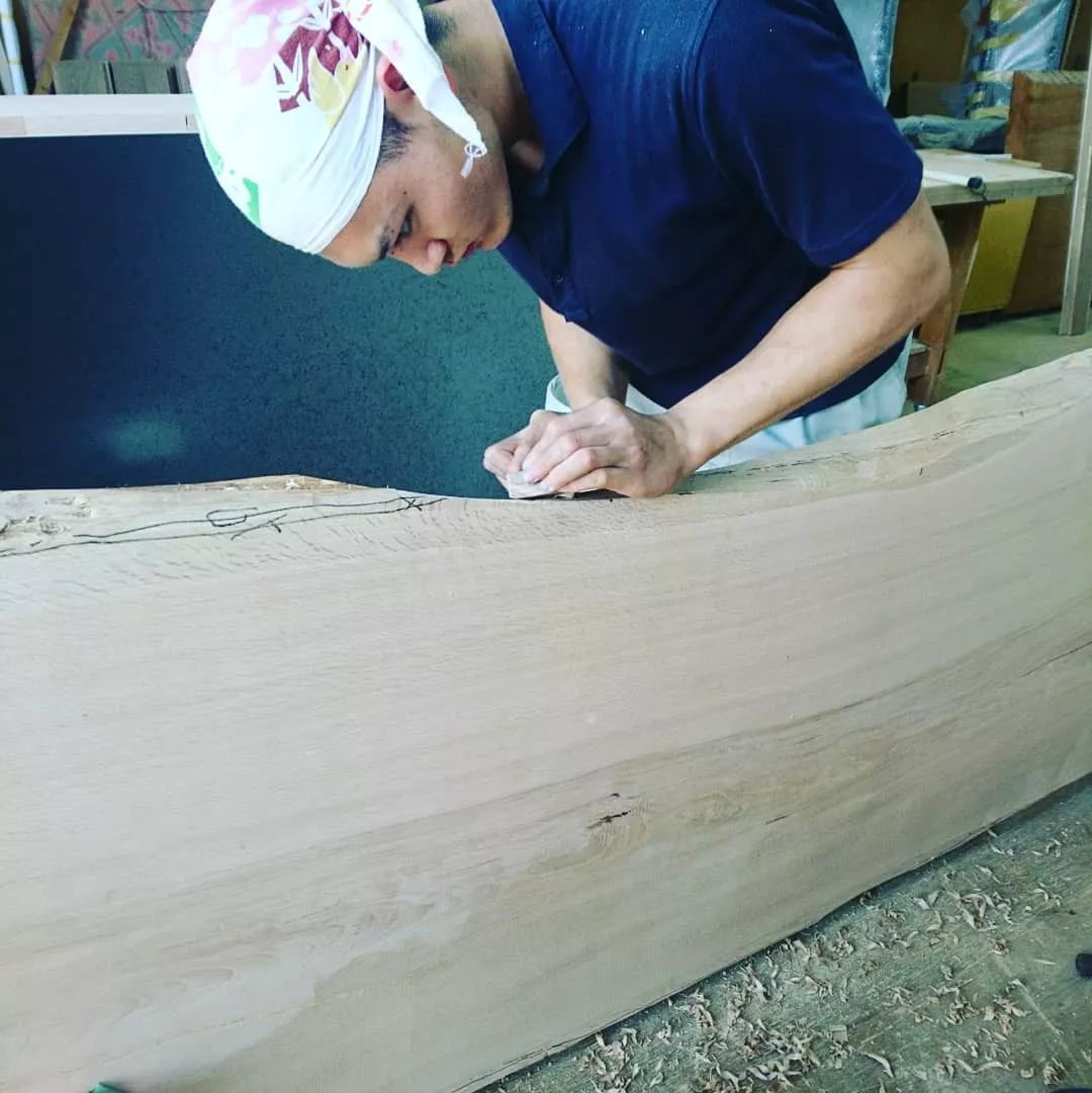 8年不许用手机、不许谈恋爱，被他骂过的60个光头都成了日本大师