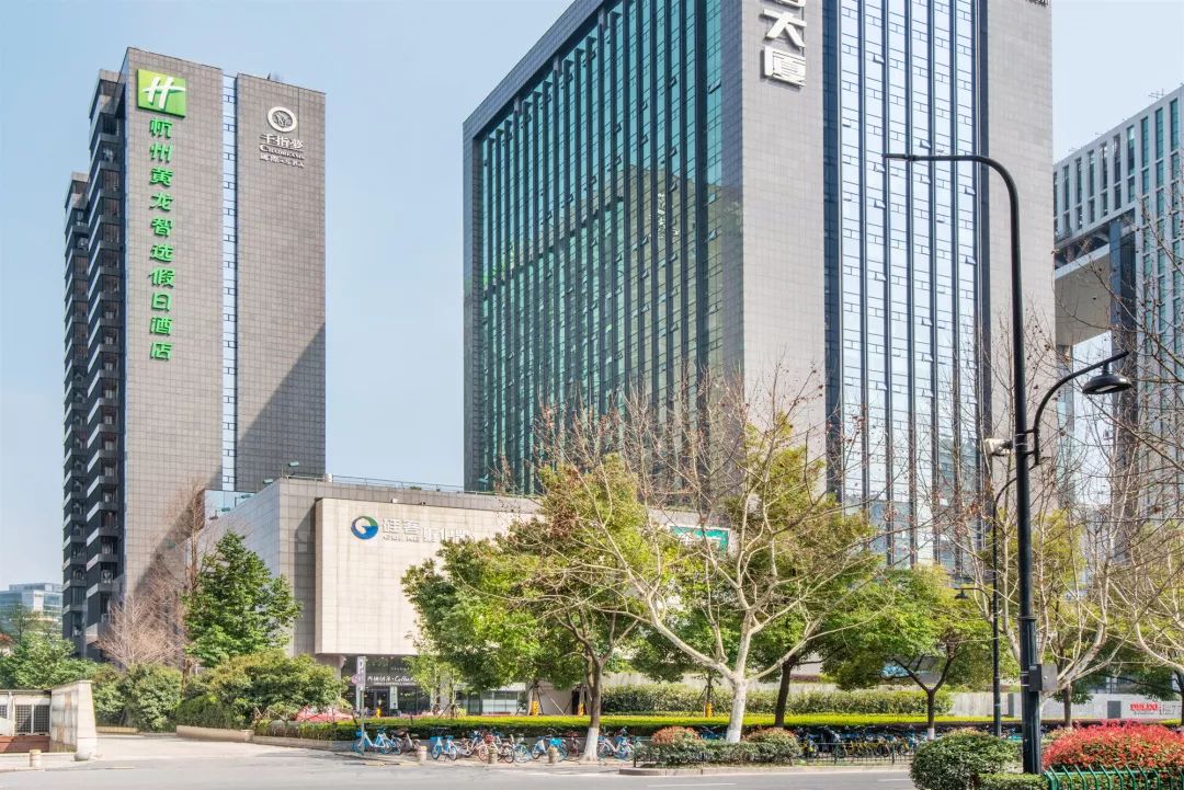 ¥499/2晚--春节不加价！游西湖赏雪踏梅！住洲际旗下高品质酒店，包双人自助早餐