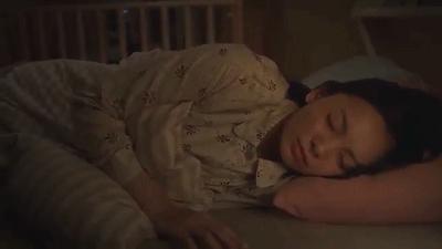 日睡1小时喂奶24次，日本“虐儿”的背后居然藏着这些“故事”…