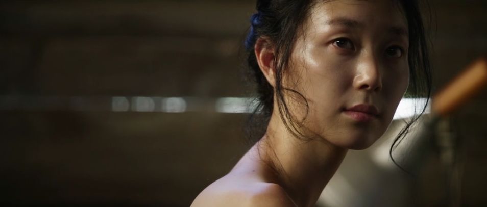 女主为艺术全裸出镜 原因让人不淡定