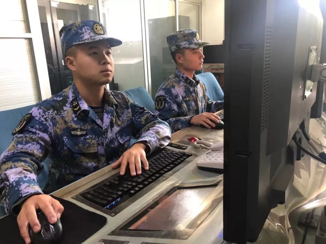 万里海疆战鼓擂，新春佳节练兵忙